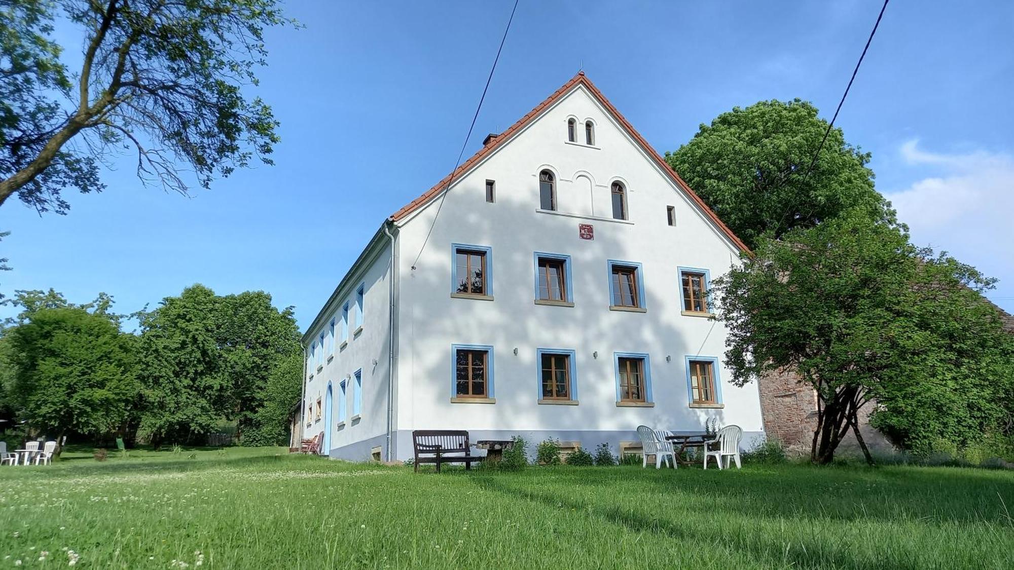 Biala Kalina Kaczawy Hotel Świerzawa Exterior foto